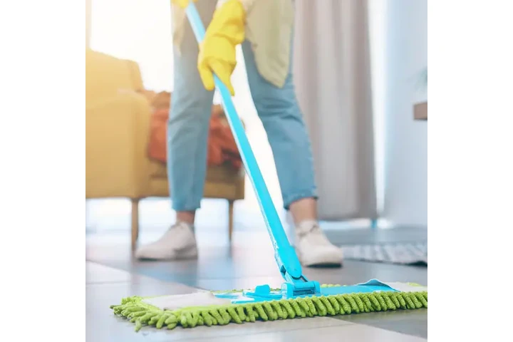 Yesenia Solano Cleaning image 5