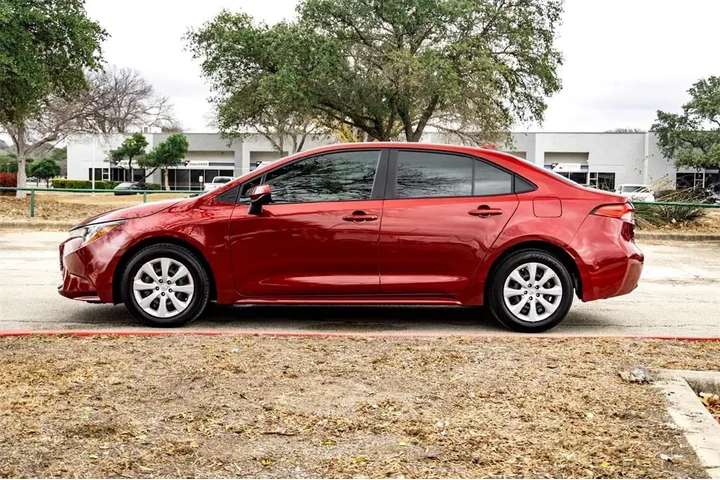 $25999 : Toyota Corolla 2026 LE 4dr S image 8