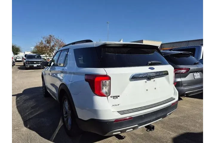 $29591 : Ford Explorer 2023 XLT 4dr S image 3