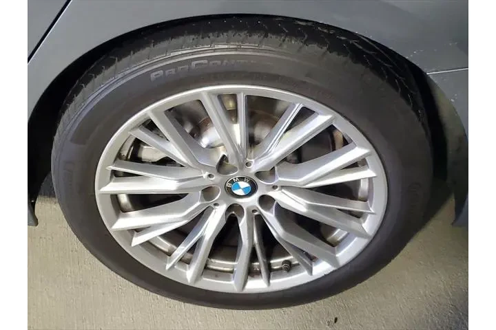 $35896 : BMW 3 Series 2023 330i 4dr S image 5