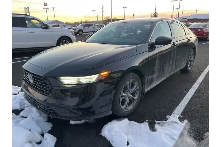 $24446 : Honda Accord 2023 EX 4dr Sed image 3