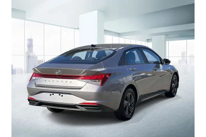 $17999 : Hyundai ELANTRA 2023 SEL 4dr image 4