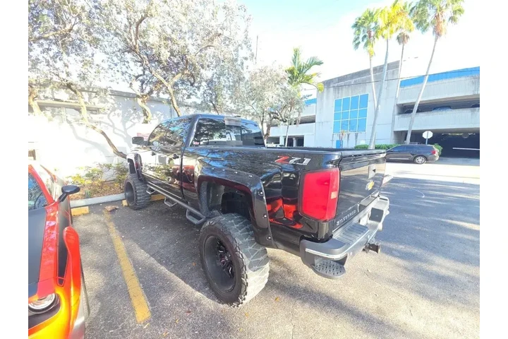 $27000 : Chevrolet Silverado 2500HD 2 image 2