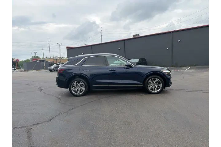 $37980 : Genesis GV70 2025 AWD 2.5T S image 5