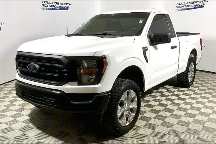 $32780 : Ford F-150 2023 4x2 XL 2dr R image 1