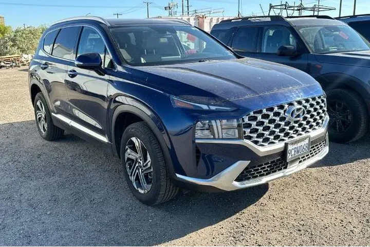 $24777 : Hyundai SANTA FE 2022 AWD SE image 2