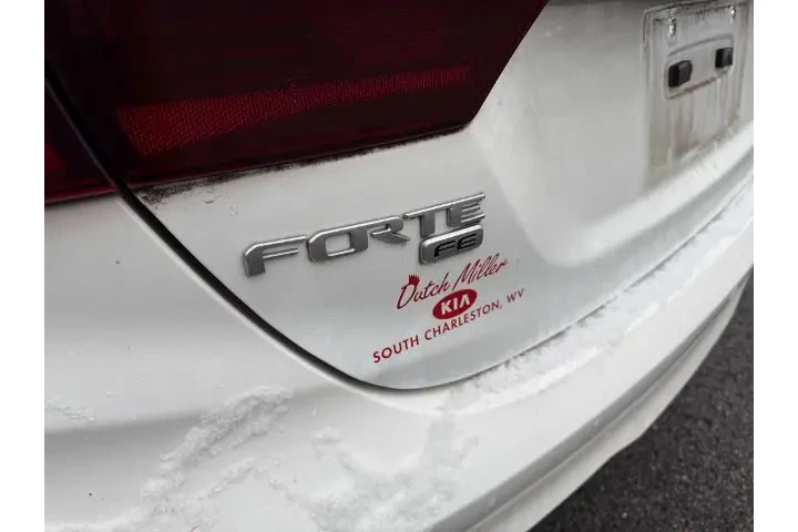 $16575 : Kia Forte 2022 FE 4dr Sedan image 9