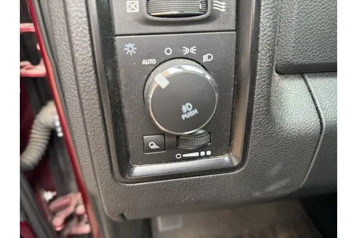 $22475 : Ram 1500 2017 4x4 Rebel 4dr image 10