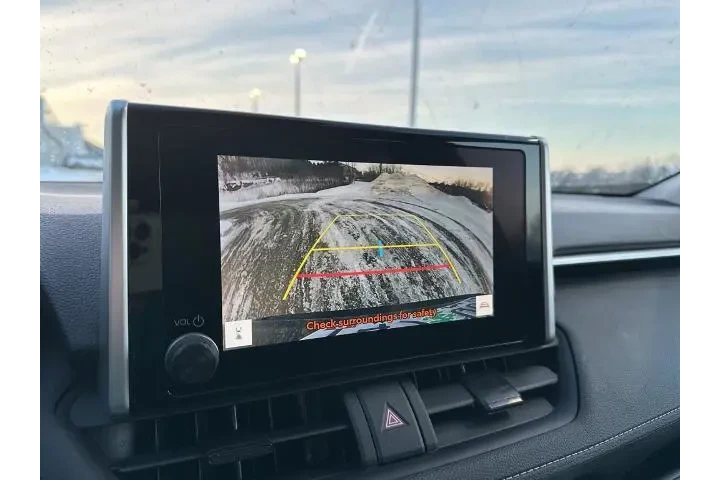 $32509 : Toyota RAV4 2025 AWD XLE 4dr image 10