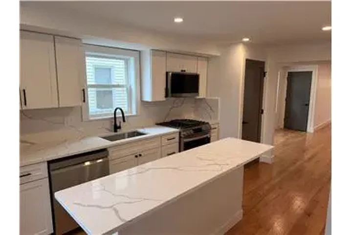 $3500 : Rental property with 2 bedro image 1