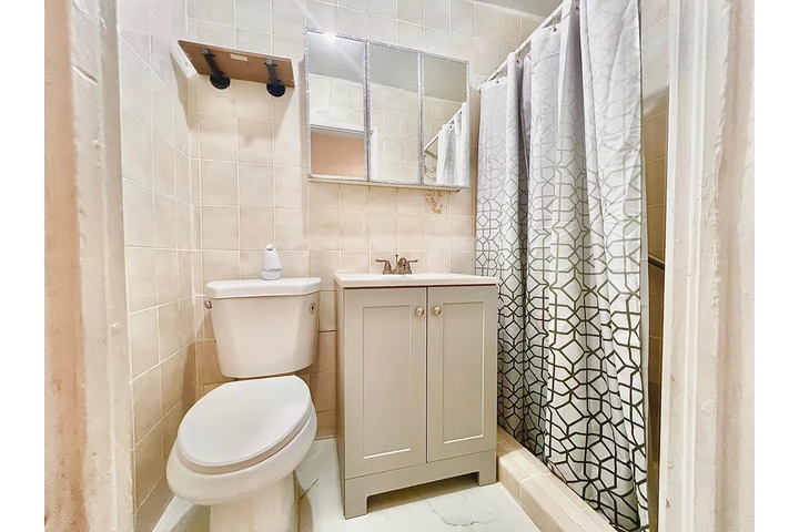 $3400 : Linda Casita en Coral Gables image 6