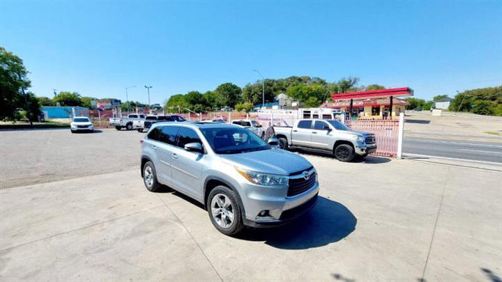 $18990 : 2015 Highlander Limited image 3