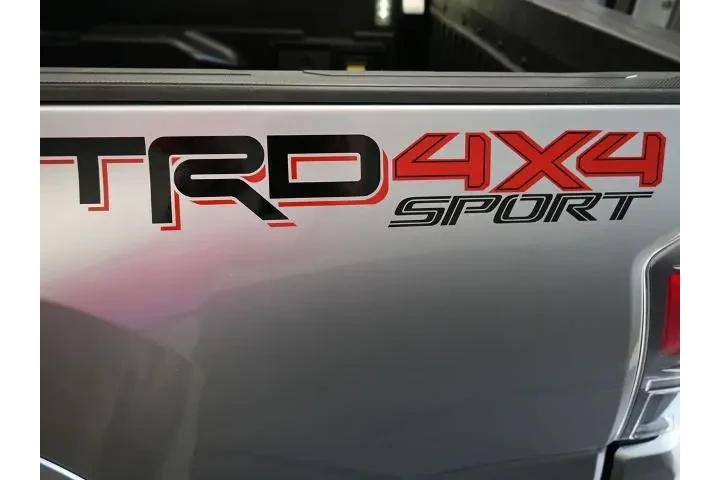 $37695 : Toyota Tacoma 2023 4x4 TRD S image 5