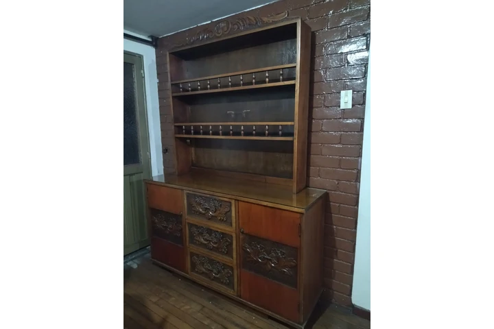 $800000 : Comedor en madera tallado. image 9