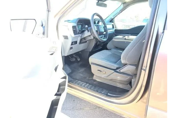 $32904 : Ford F-150 2023 4x4 XLT 4dr image 10