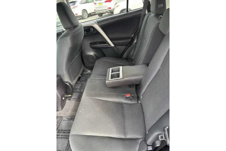 $17999 : 2017 RAV4 LE image 8