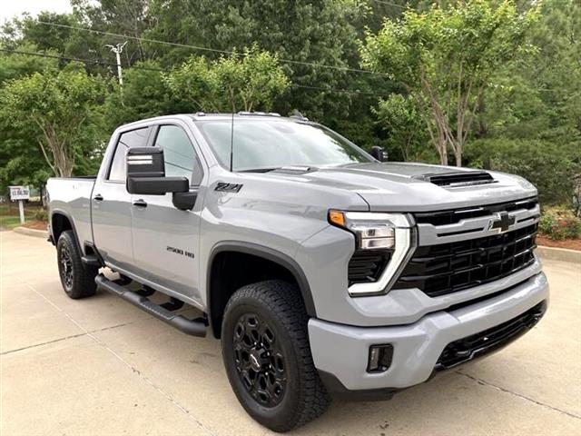 2024 Silverado 2500HD LT Crew image 1