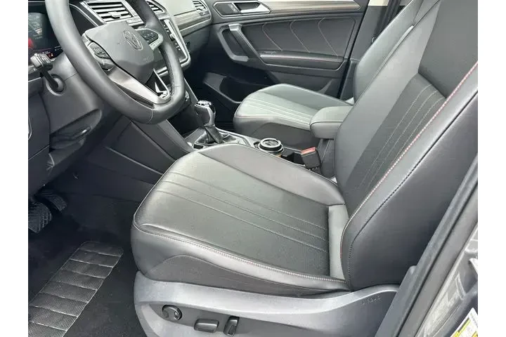 $21978 : Volkswagen Tiguan 2024 Wolfs image 9