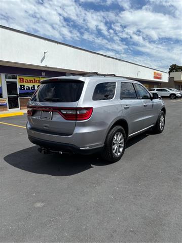 2017 Durango SXT AWD image 5