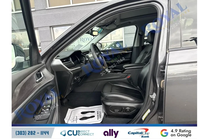 $33995 : 2023 Grand Cherokee L Limited image 10