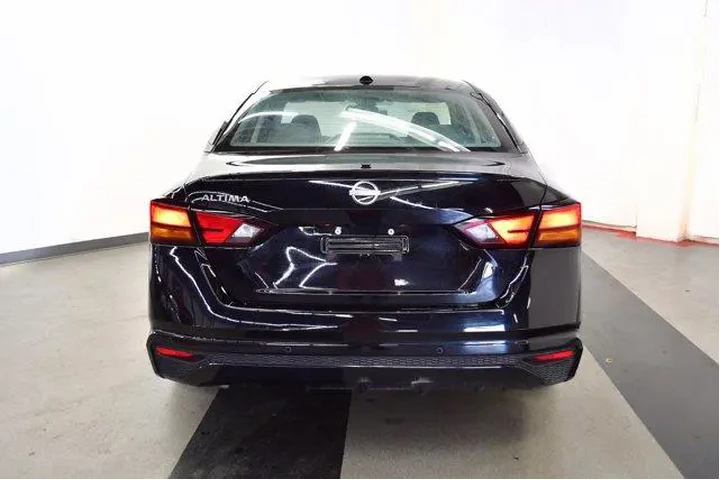 $20994 : Nissan Altima 2025 2.5 SV 4d image 6