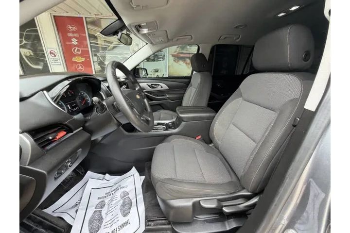 $15999 : 2020 Traverse LS image 10