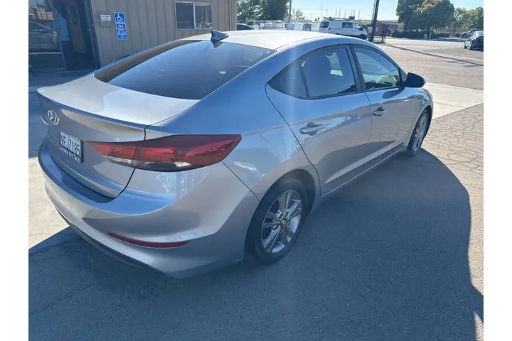 $8999 : 2017 Elantra SE image 6