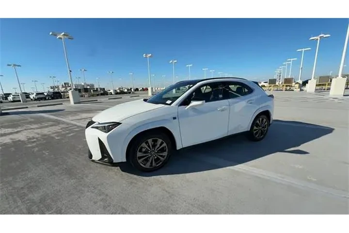 $31888 : Lexus UX 250h 2023 F SPORT D image 4