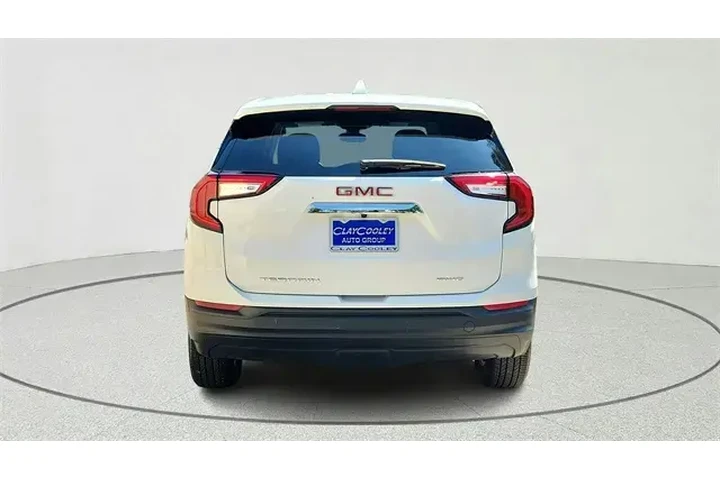 $22772 : GMC Terrain 2024 AWD SLE 4dr image 4