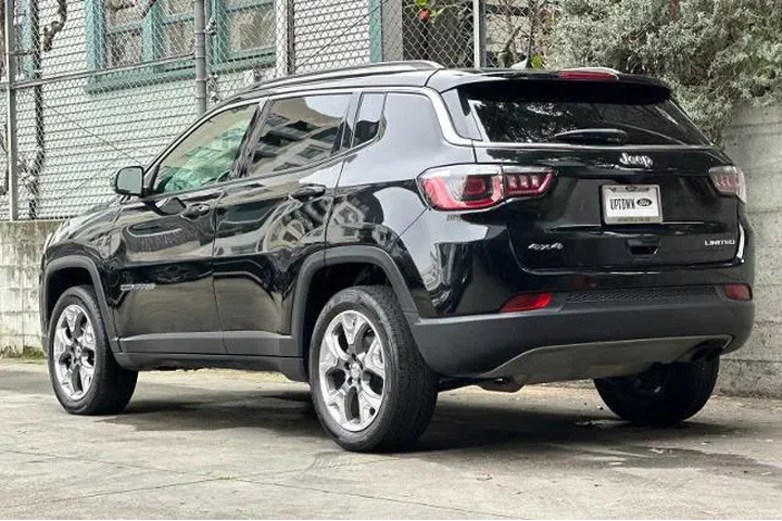 $14995 : Jeep Compass 2020 4x4 Limite image 6