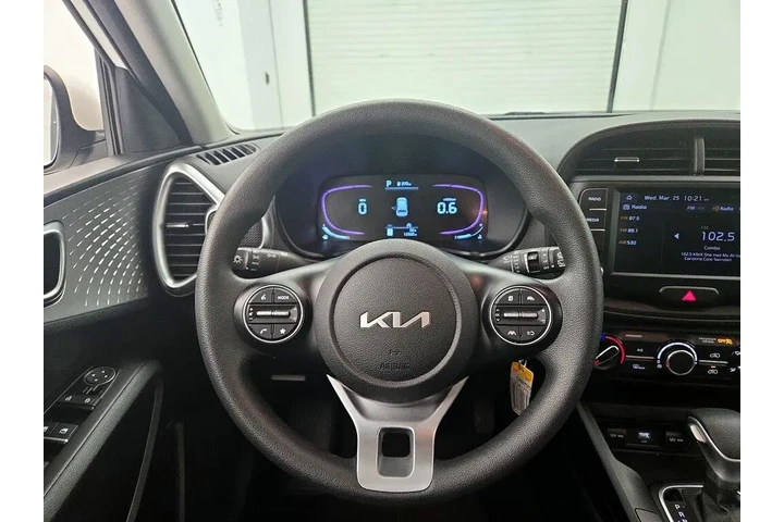 $18998 : Kia Soul 2023 LX 4dr Crossov image 10