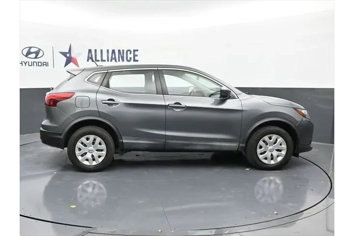 $13978 : Nissan Rogue Sport 2019 S 4d image 9