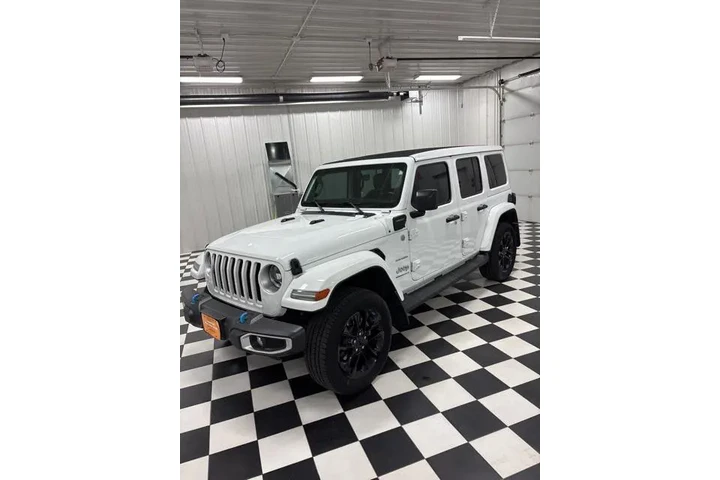 $32997 : Jeep Wrangler 2023 4x4 Sahar image 1