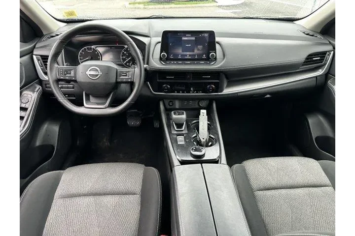 $22039 : Nissan Rogue 2025 AWD SV 4dr image 6