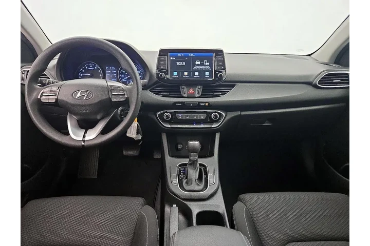 $13998 : Hyundai ELANTRA GT 2020 4dr image 9