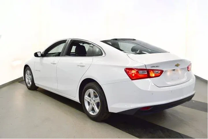 $20994 : Chevrolet Malibu 2024 LT 4dr image 5