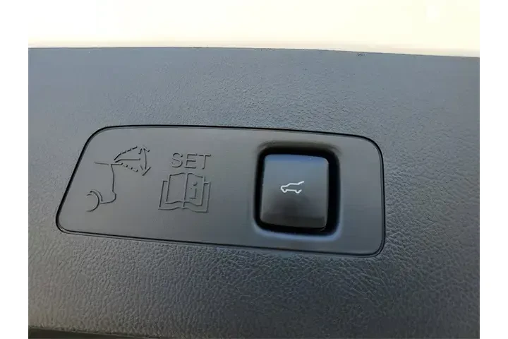 $33990 : Lincoln Corsair 2024 Premier image 9