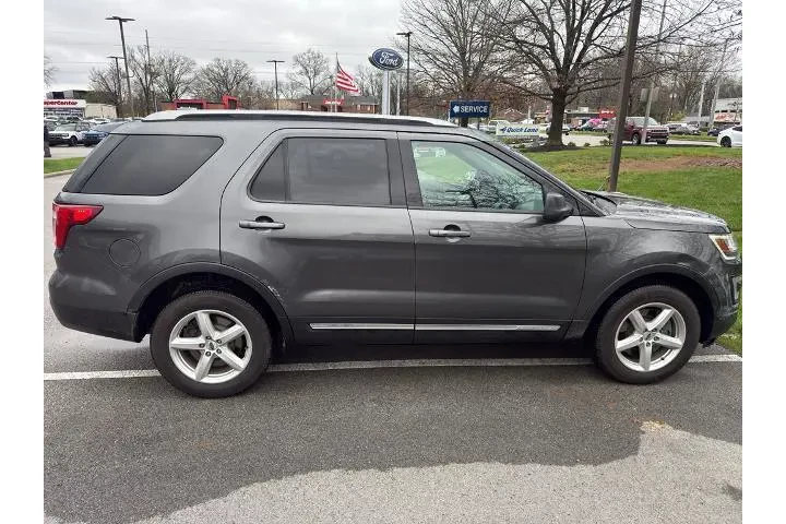 $11000 : Ford Explorer 2017 AWD XLT 4 image 3