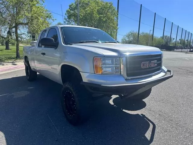 $14495 : 2011 GMC Sierra 1500 SLE image 1