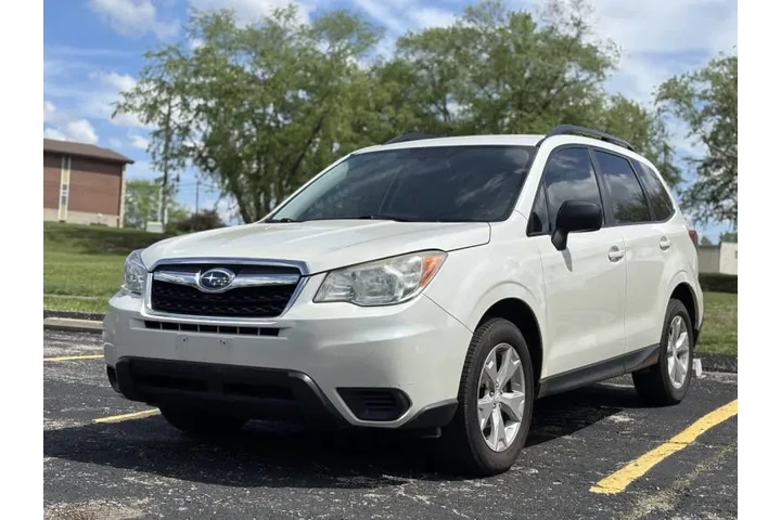 $5999 : 2015 Forester 2.5i image 1