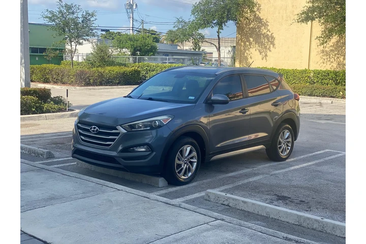$8999 : *Hyundai Tucson* 2017 image 5
