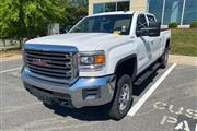 PRE-OWNED 2016 SIERRA 2500HD