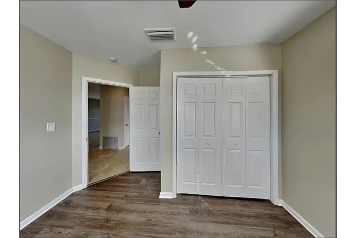 $1900 : Low income house for rent image 8