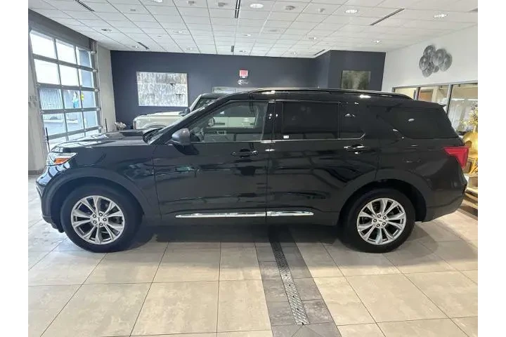 $34862 : Ford Explorer 2023 AWD XLT 4 image 6