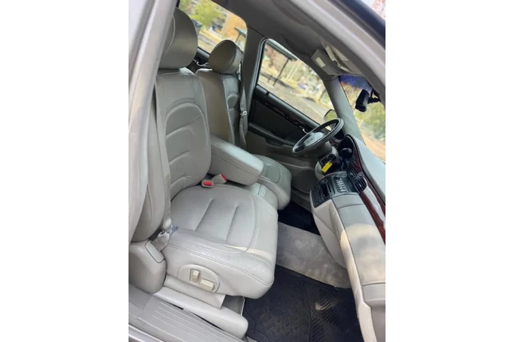 $4500 : 2001 DeVille image 6