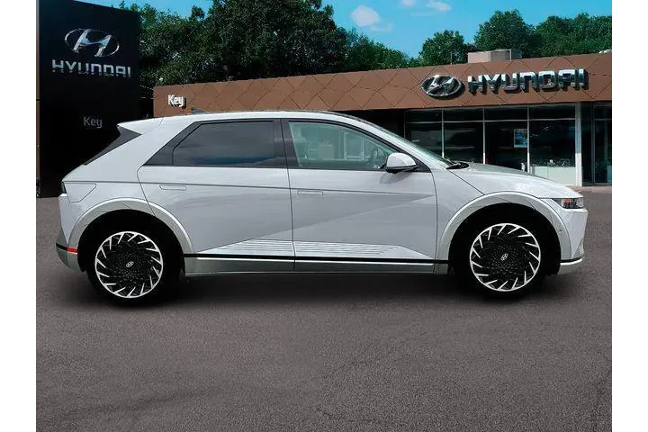 $37729 : Hyundai IONIQ 5 2024 AWD Lim image 9