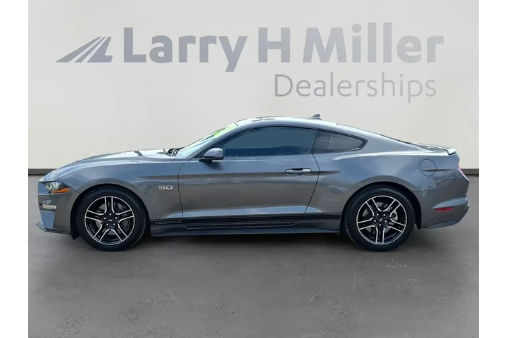 Ford Mustang 2022 GT 2dr Fas image 2
