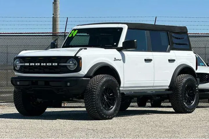 $39575 : Ford Bronco 2024 4x4 Big Ben image 7