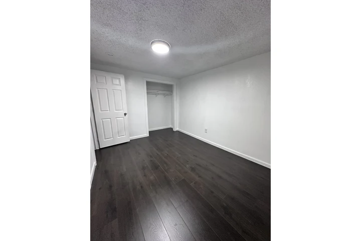 $2650 : Rento casa image 3