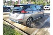 $12495 : Nissan LEAF 2021 SV 4dr Hatc thumbnail